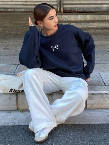 Casual Women's Sweatshirts Kawaii Bow Graphic Prints Pullover Comfortable Warm Oversize Hoodie Autumn Fleece Soft Female Clothes Zen Fit Plus Casual Women's Sweatshirts Kawaii Bow Graphic Prints Pullover Comfortable Warm Oversize Hoodie Autumn Fleece Soft Female Clothes Zen Fit Plus